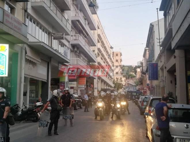 Ισχυρές αστυνομικές δυνάμεις στην Πάτρα στην πορεία για τον Παύλο Φύσσα