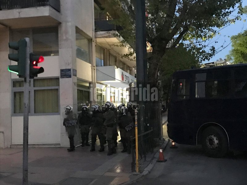 Πορεία αντιεξουσιαστών για τον Δημήτρη Κουφοντίνα
