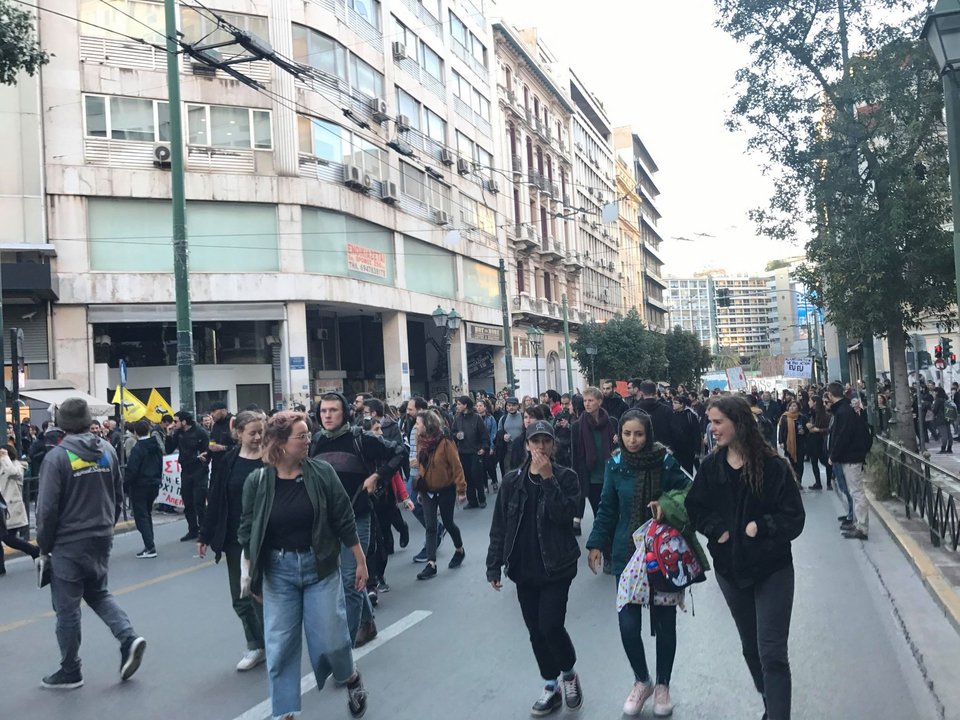 Πορεία κάνουν οι αναγνωρισμένοι πρόσφυγες στο κέντρο