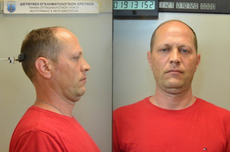 11) (επ.) VARGULESCU (ον.) Viorel του Paul και της Jenica , γεν. 08-09-1976 στη Ρουμανία