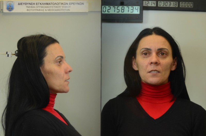 16) (επ.) DUMITRU (ον.) Suzana του Ion και της Suzana , γεν. 11-12-1978 στη Ρουμανία