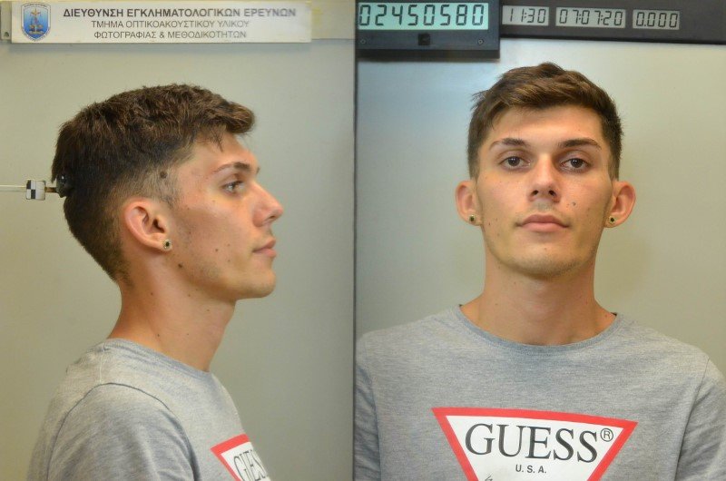 18) (επ.) MACOVEI (ον.) Cosmin - Sebastian του Liviu και της Suzana - Daniela , γεν. 29-12-1997 στη Ρουμανία