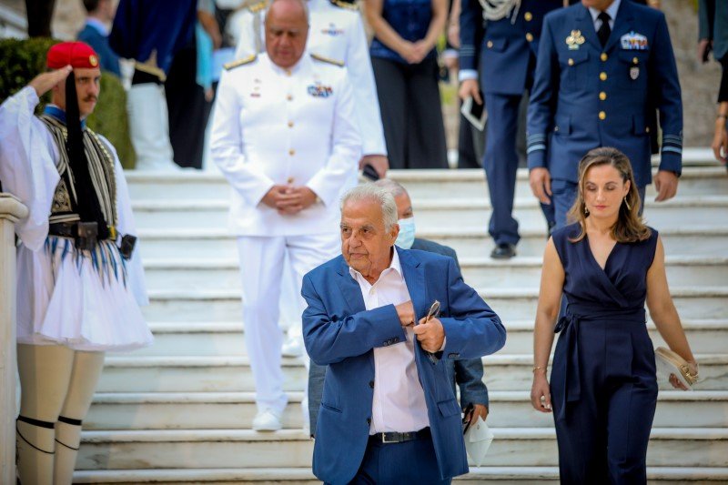 Ο βουλευτής του ΣΥΡΙΖΑ Αλέκος Φλαμπουράρης στο Προεδρικό / Φωτογραφία: ΕUROKINISSI/ΣΩΤΗΡΗΣ ΔΗΜΗΤΡΟΠΟΥΛΟΣ