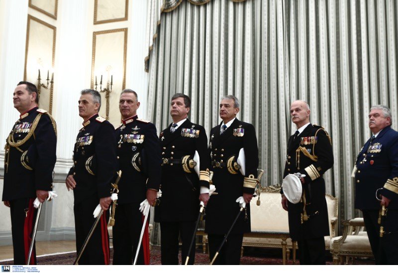 Η ηγεσία και των τριών όπλων περιμένει να δώσει τις ευχές στον Πρόεδρο της Δημοκρατίας 