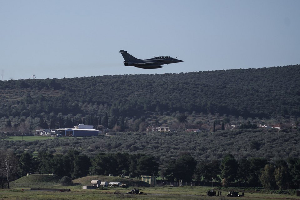 Πολεμικό αεροσκάφος σε πτήση