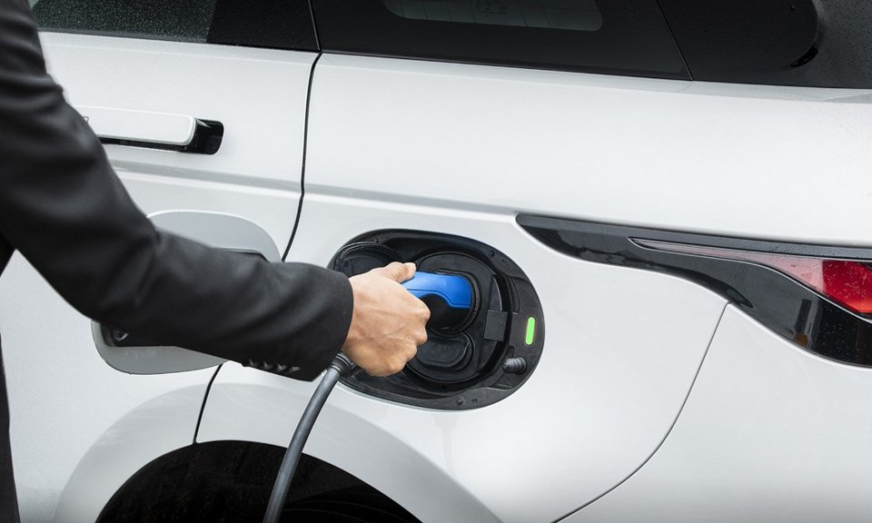 Range Rover Evoque PHEV με νέο 1.500άρη turbo