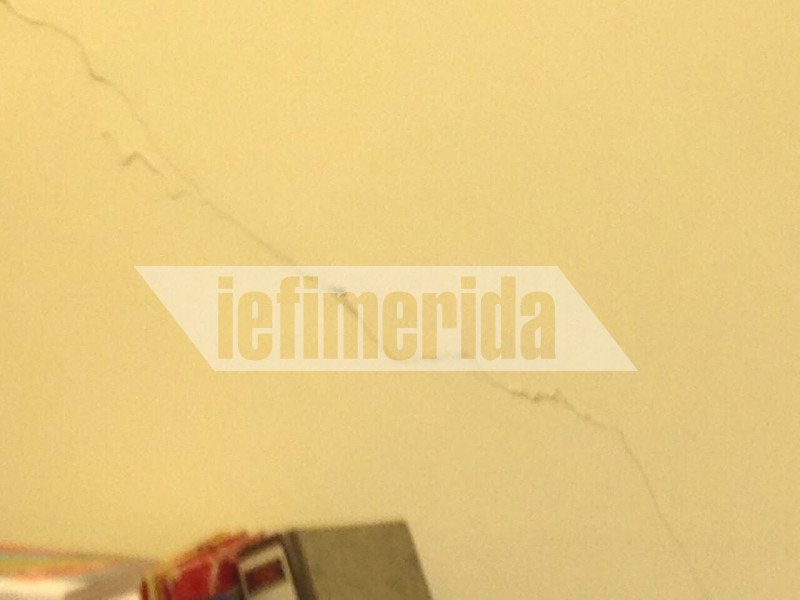 Σεισμός στην Αθήνα ρωγμές στη βουλή
