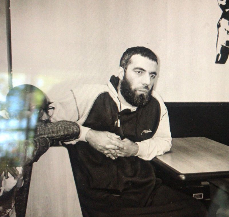 Ο Ρομέν Γαβράς είναι γιος του Έλληνα σκηνοθέτη Κώστα Γαβρά