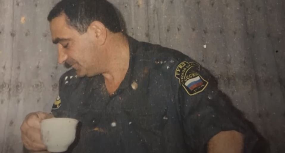 Φωτογραφία του πατέρα της διαγωνιζόμενης του MasterChef 5 με στολή του ρωσικού στρατού