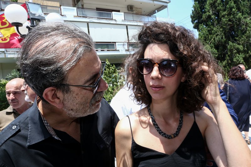 Το ύστατο χαίρε είπαν συγγενείς και φίλοι στον Ροβέρτο Σπυρόπουλο