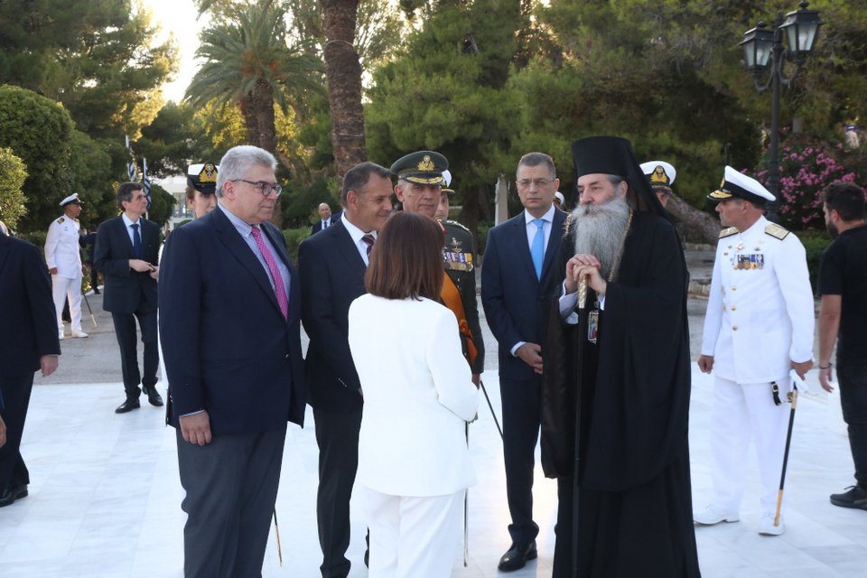 ΠτΔ, Μητροπολίτης Πειραιώς, Νίκος Παναγιωτόπουλος, Αλκιβιάδης Στεφανής -Φωτογραφία: Eurokinissi/Χρήστος Μπόνης