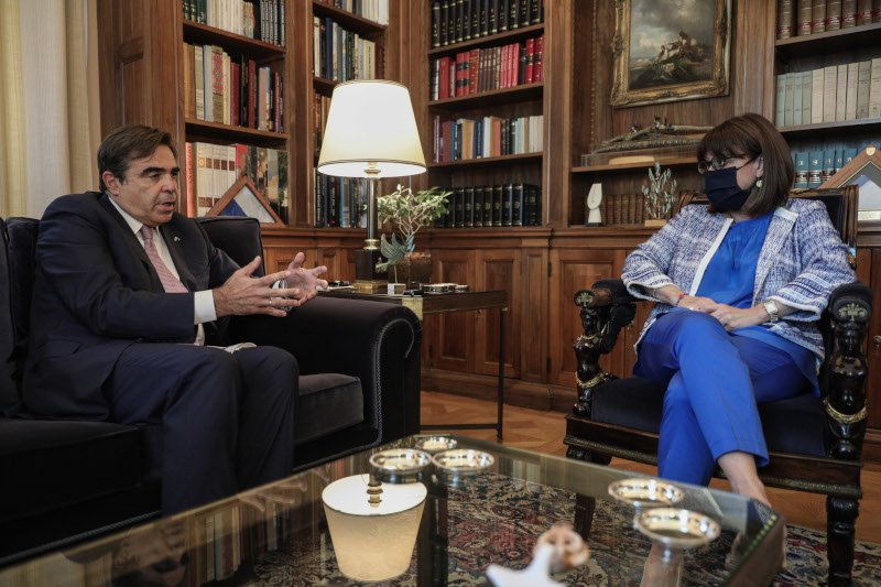 Με τον Μαργαρίτη Σχοινά συναντήθηκε η Κατερίνα Σακελλαροπούλου
