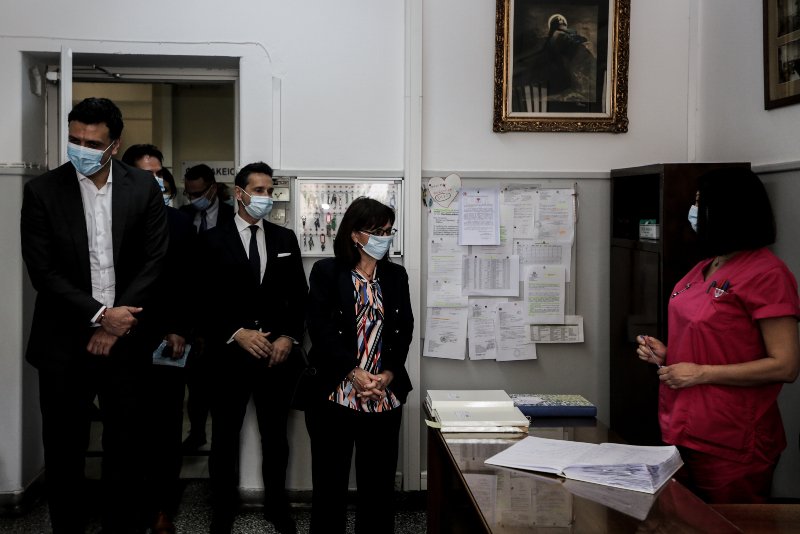 Επίσκεψη της ΠτΔ Κατερίνας Σακελλαροπούλου στον Ευαγγελισμό
