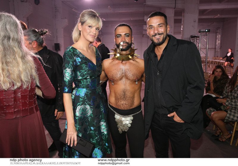 Η Σάσα Σταμάτη μαζί με τον Περικλή Κονδυλάτο και τον Κώστα Τσουρό / Φωτογραφία: NDP