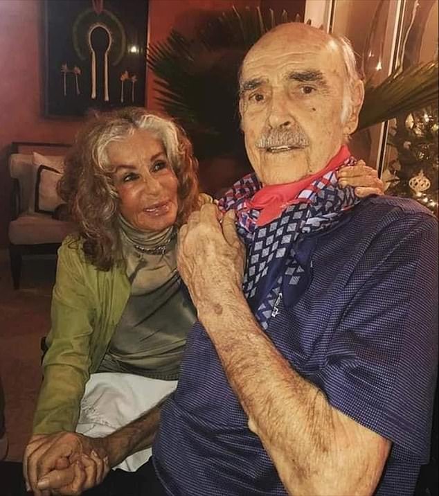 Σον Κόνερι και Μισελίν Ροκμπρίν στην 45η επέτειο του γάμου τους