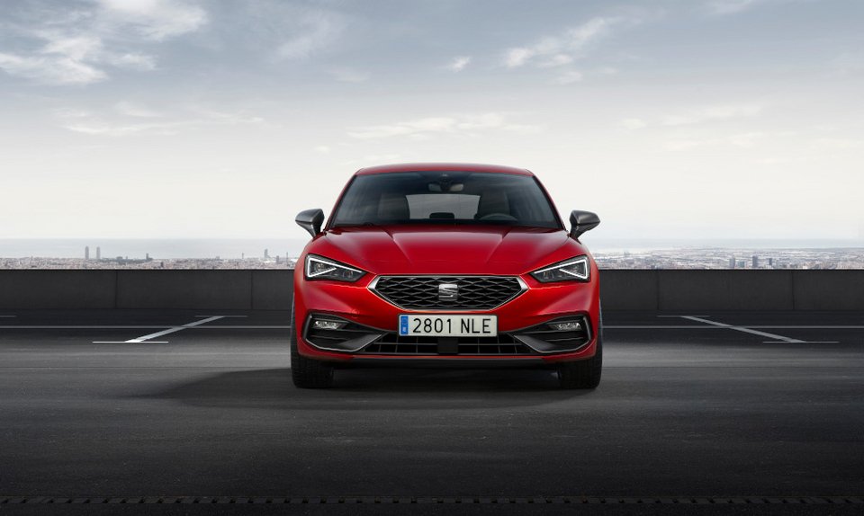 Η SEAT αποκαλύπτει πλήρως το νέο Leon