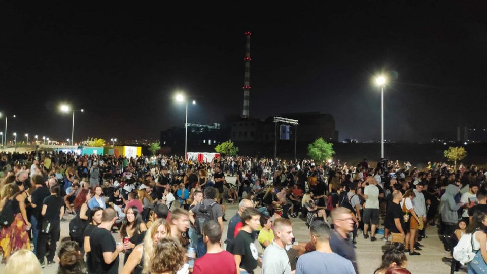 Περίπου 2000 κόσμου έδωσε το «παρών» στη συναυλία της οικογένεια Φύσσα για τη δολοφονία του Παύλου