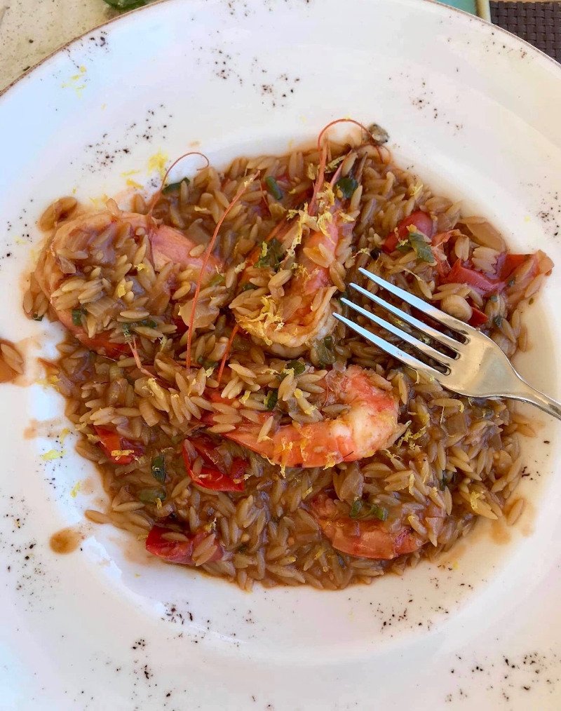 Κριθαρότο με ολόφρεσκες γαρίδες.