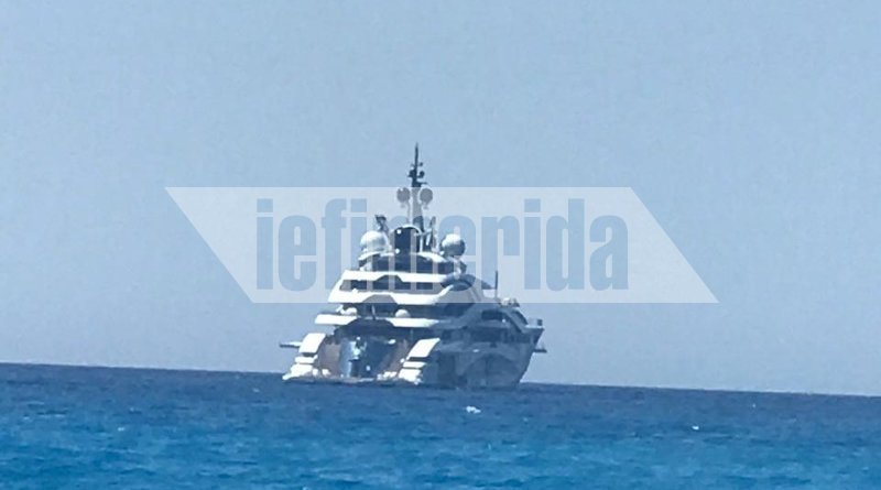Ο νέος Εμίρης Ταμίμ Μπιν Χαμάντ Αλ Θανί επισκέφθηκε στις 20 Ιουλίου τη Ζάκυνθο με το super yacht του Al Lousail