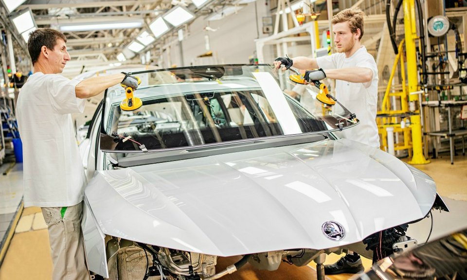 H νέα Skoda Octavia μπήκε στη γραμμή παραγωγής