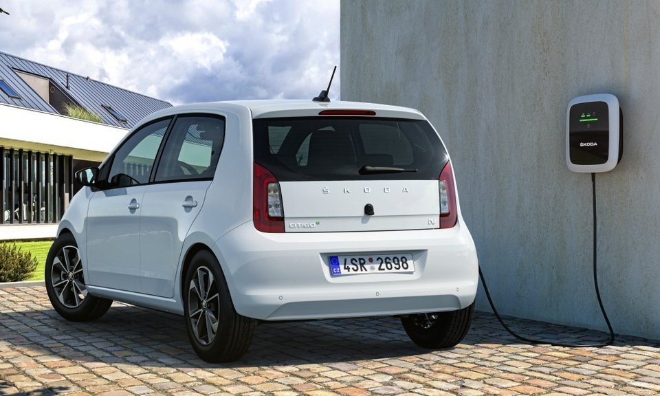 Το Citigo e iV προσφέρει αυτονομία που αγγίζει τα 260 χλμ.