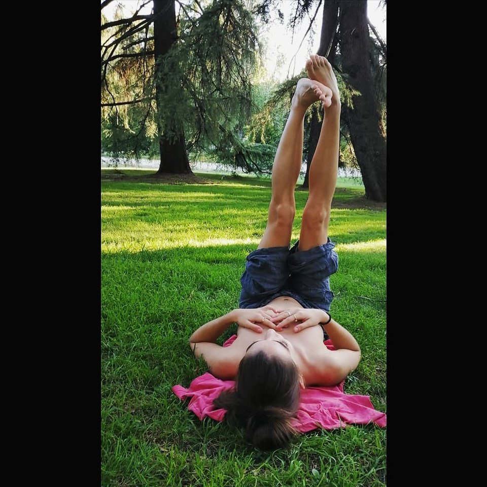 Σοφίνα Λαζαράκη τόπλες στο πάρκο