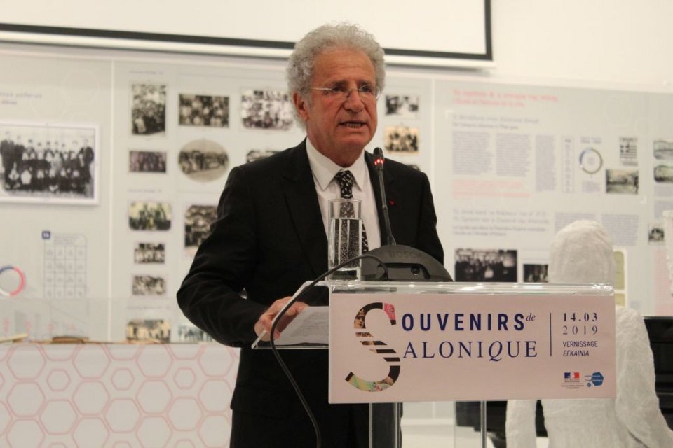 «Στο όνομα της ιστορίας της οικογένειας Αλλατίνη είμαι ιδιαίτερα ευτυχής και περήφανος που κατάγομαι από τη Θεσσαλονίκη», είπε ο Λορέν Ντασό, μιλώντας στα εγκαίνια της έκθεσης «Souvenirs de Salonique»