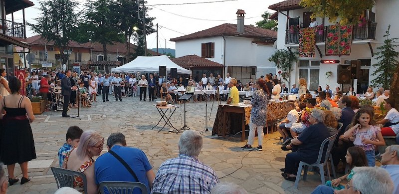 Στιγμιότυπο από τις εκδηλώσεις που πραγματοποιήθηκαν χθες με αφορμή την παρουσίαση του σχεδίου ανάδειξης της οικίας Ζορμπά