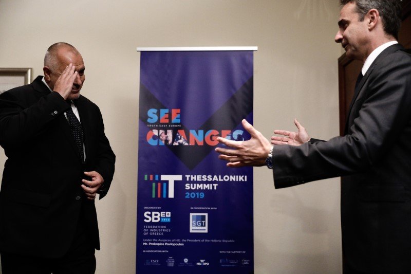 Ο στρατιωτικός χαιρετισμός του Μπόικο Μπορίσοφ στον Κυριάκο Μητσοτάκη