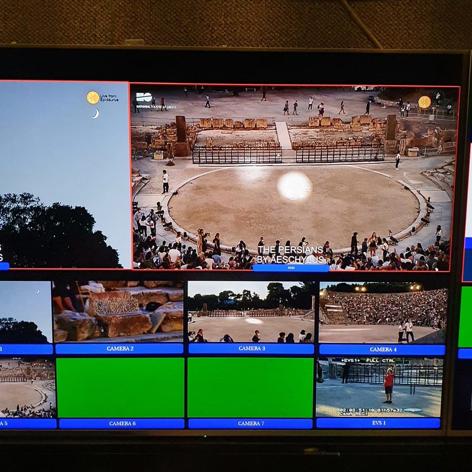 Στιγμιότυπο από την αίθουσα όπου γινόταν το livestreaming