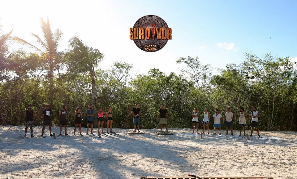 Οι δύο παρουσιαστές του Survivor Ελλάδα - Τουρκία πριν από αγώνισμα στον Αγιο Δομίνικο