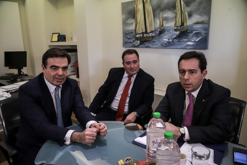 Συνάντηση του υπουργού Μετανάστευσης και Ασύλου Νότη Μηταράκη με τον Μαργαρίτη Σχοινά, αντιπρόεδρο της Ευρωπαϊκής Επιτροπής αρμόδιο για την Προώθηση του Ευρωπαϊκού Τρόπου Ζωής