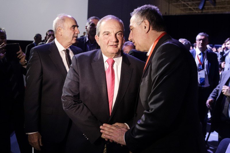 Ο πρώην πρωθυπουργός Κώστας Καραμανλής στο συνέδριο της ΝΔ