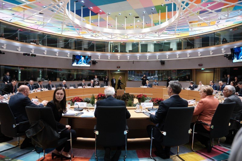 Το τραπέζι της Συνόδου Κορυφής