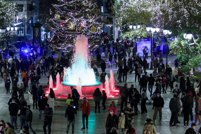 Συνωστισμός στην πλατεία Συντάγματος