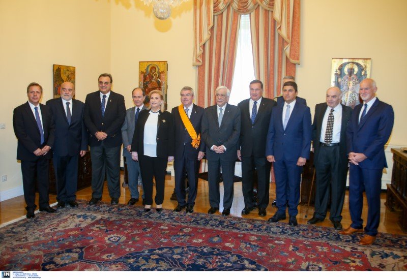 Τελετή απονομής του παράσημου του Μεγαλόσταυρου του Τάγματος του Φοίνικος στον Πρόεδρο της ΔΟΕ Τόμας Μπαχ