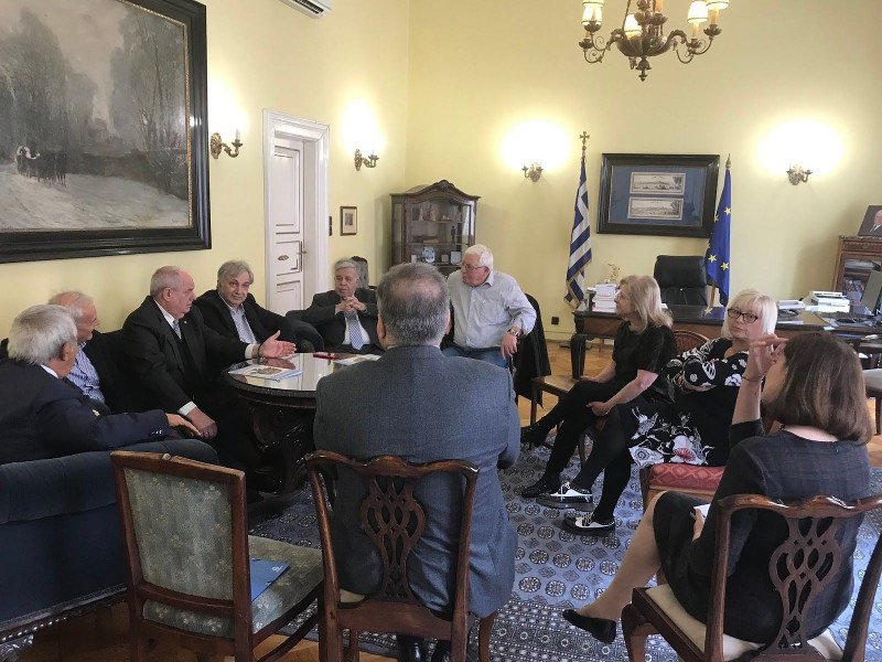 Η συνάντηση του Τέρενς Κουίκ με τους ομογενείς της Ουγγαρίας