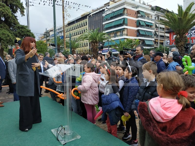 Μαίρη συνατσάκη