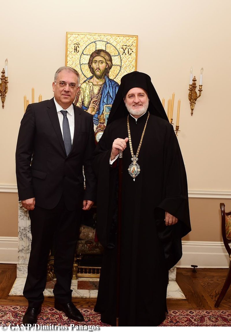 Ο ΥΠΕΣ Τάκης Θεοδωρικάκος με τον αρχιεπίσκοπο Αμερικής κ. Ελπιδοφόρο