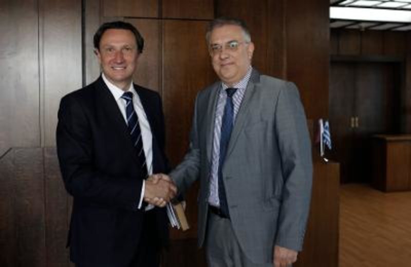 Ο Βασίλης Παπαστεργιάδης με τον ΥΠΕΣ Τάκη Θεοδωρικάκο