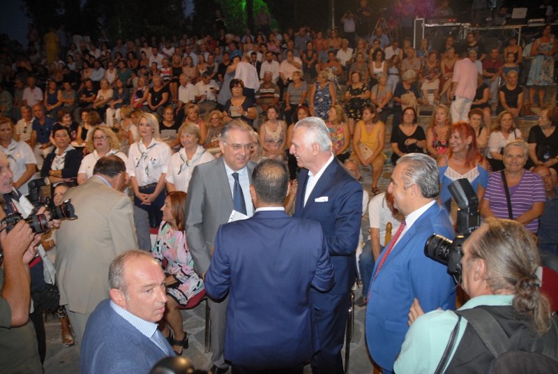 Ο Τάκης Θεοδωρικάκος στην ορκωμοσία του Ανδρέα Παχατουρίδη