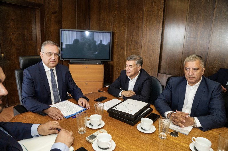 Θεοδωρικάκος με Περιφερειάρχες