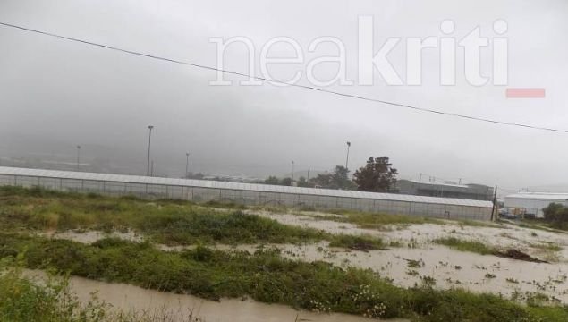 Πλημμύρισαν θερμοκήπια
