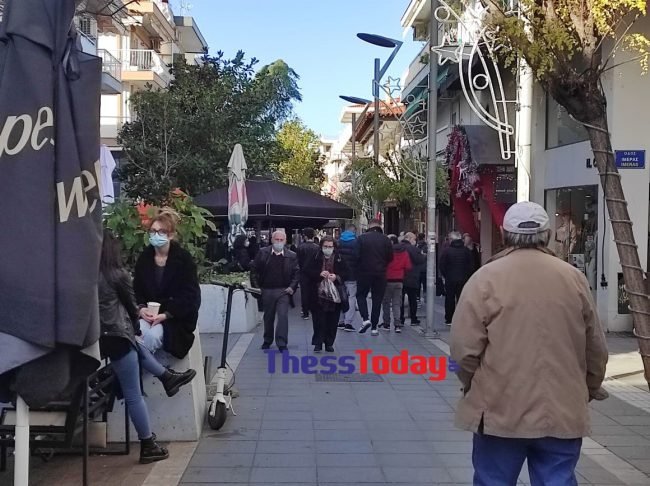 Θεσσαλονίκη: Συνωστισμός στην Καλαμαριά