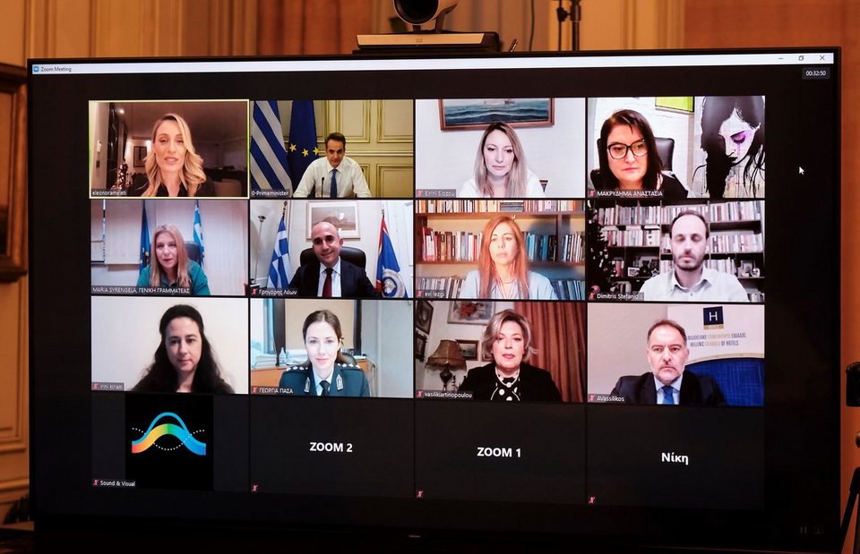 Μητσοτάκης για τη βία κατά γυναικών: Όποιος γνωρίζει και σιωπά είναι συνένοχος