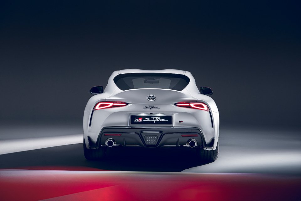 Η Τoyota Supra αποκτά και 2λίτρο τούρμπο μοτέρ 258 ίππων