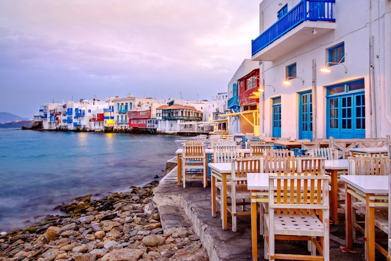 Τραπέζια στη Μικρή Βενετία