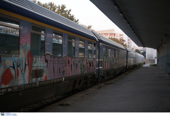 Ηδη βρίσκονται σε εξέλιξη εργασίες διαμόρφωσης των τεσσάρων βαγονιών για τη μαζική μεταφορά ασθενών με κορωνοϊό -Φωτογραφία: Intimenews/ΧΗΡΑΣ ΑΧΙΛΛΕΑΣ