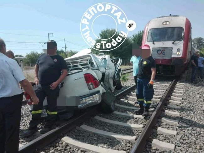 Στο νοσοκομείο «Παπανικολάου» διεκομίσθη και ο οδηγός του οχήματος, ο οποίος δεν φορούσε ζώνη. -Φωτογραφία: thesstoday