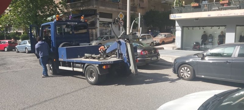 επιχείρηση τροχαίας για παράνομα σταθμευμένα ΙΧ